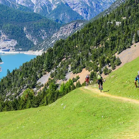 Martina In - Out 50m - Happy Apartamento Livigno
